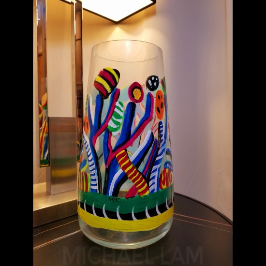 Varnish hand painted vase